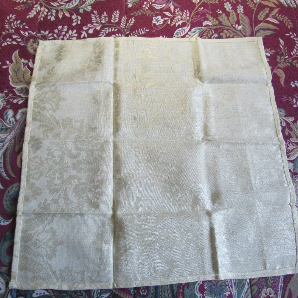 Set of 8 Cream Color Napkins 19